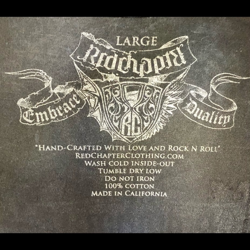 Red Chapter t-shirt - Picture 6 of 6